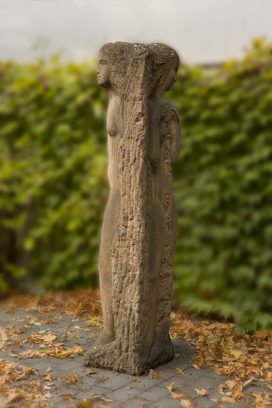 Anna Goliašová-Drobná – Mladosť 