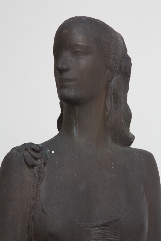 Anna Goliašová-Drobná – Sediaca 