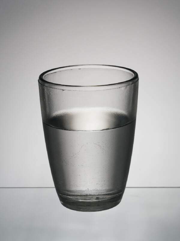 Július Koller – Pohár čistej vody 