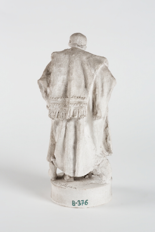 * – Pastier 