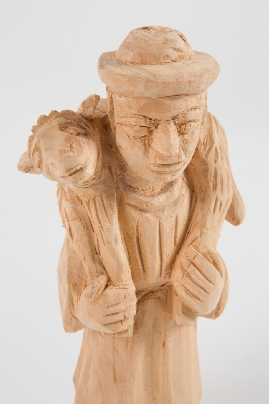 Jozef Medvecký Beňo – Pastier s ovečkou na pleciach 