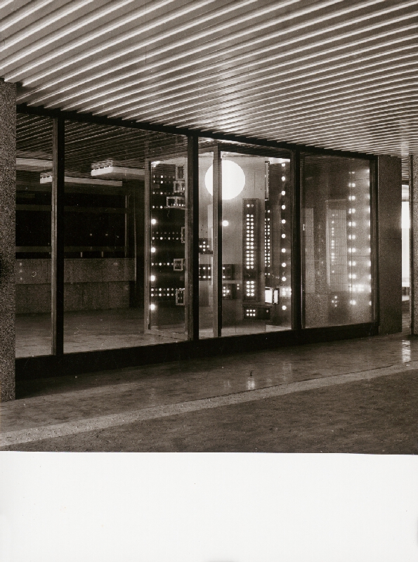 Stanislav Filko – Svetelný počítací stroj,  SBČS (Státní banka Českoslov.) Bratislava (časť názvu) 