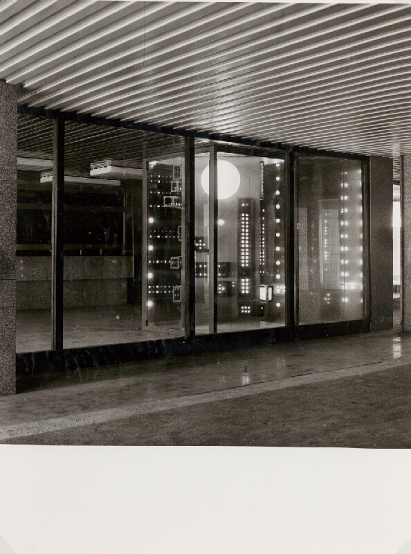 Stanislav Filko – Svetelný počítací stroj,  SBČS (Státní banka Českoslov.) Bratislava (časť názvu) 