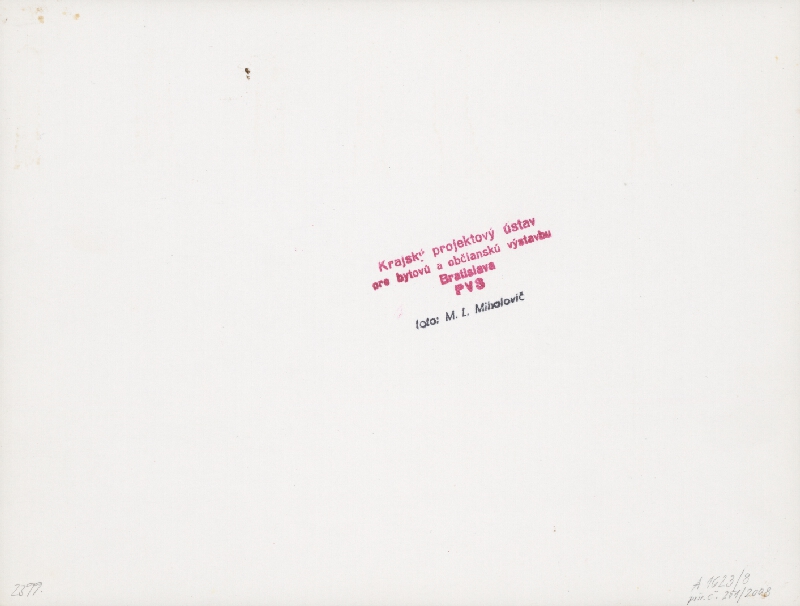 Vladimír Dedeček, M. Mihalovič – Vysokoškolský areál v Mlynskej doline v Bratislave. Objekt knižnice, auly a telocvične. Pôdorys prízemia. M nezn. (pôv.) 