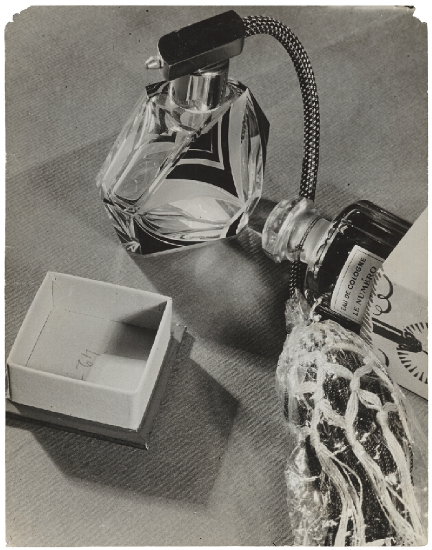 O. Svatoš – Z parfumérie 