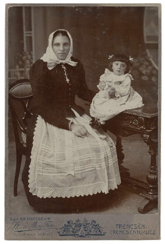 Jozef Stern – Portrét ženy s dieťaťom 