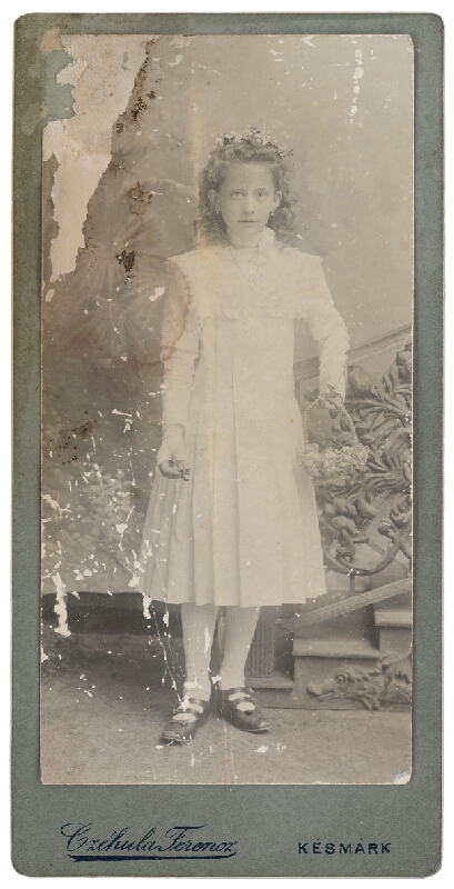 Ferencz Czéhula – Portrét dievčaťa v bielych šatách 