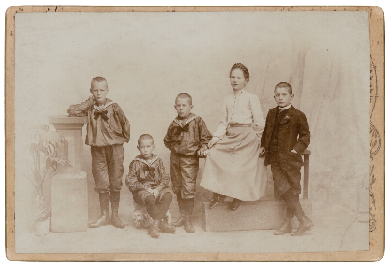 Jozef Knotek – Skupinový portrét 