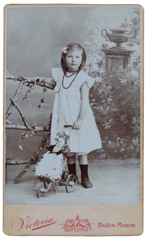 Ateliér Victoria – Portrét dievčatka 