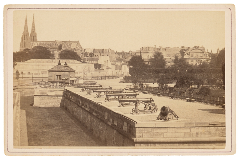 Ziegler & Cie. Éditeur – Paríž. Námestie pred Invalidovňou (Esplanade des Invalides) 