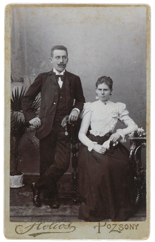 Ateliér Helios (Bratislava) – Portrét muža a ženy 