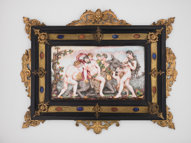 Neapol Manufaktúra Capodimonte – Reliéf s bakchanáliami  