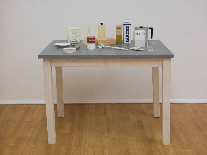 Roman Ondak – Full Table; Sated Table 