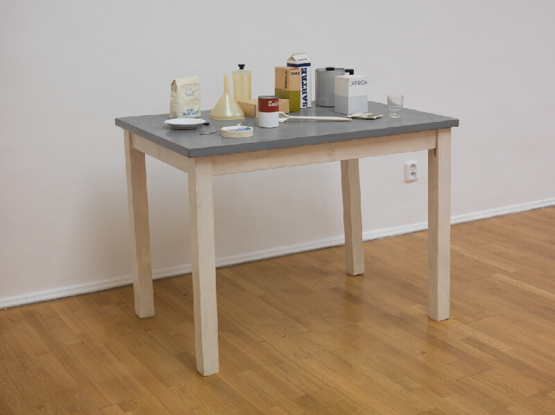 Roman Ondak – Full Table; Sated Table 