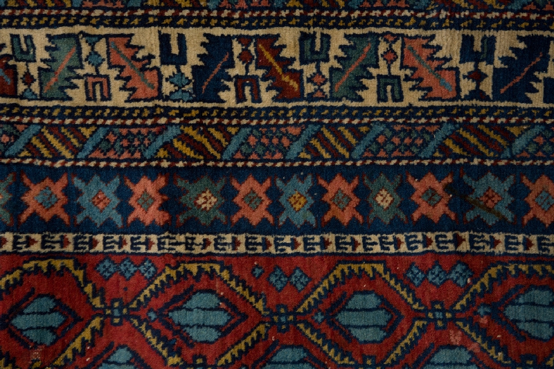 Ázijský autor z 19. storočia – Koberec Shirvan 
