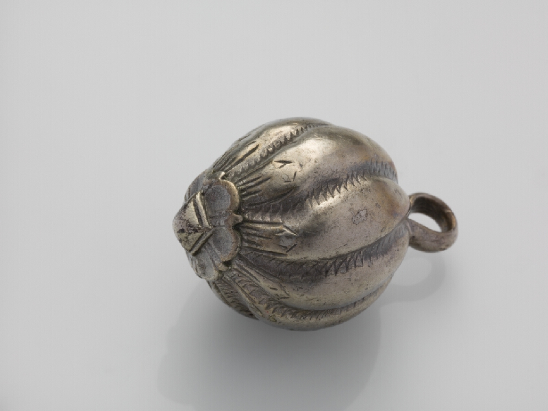 Rakúsko-Uhorský zlatník z 19. storočia – Gombík strieborný 