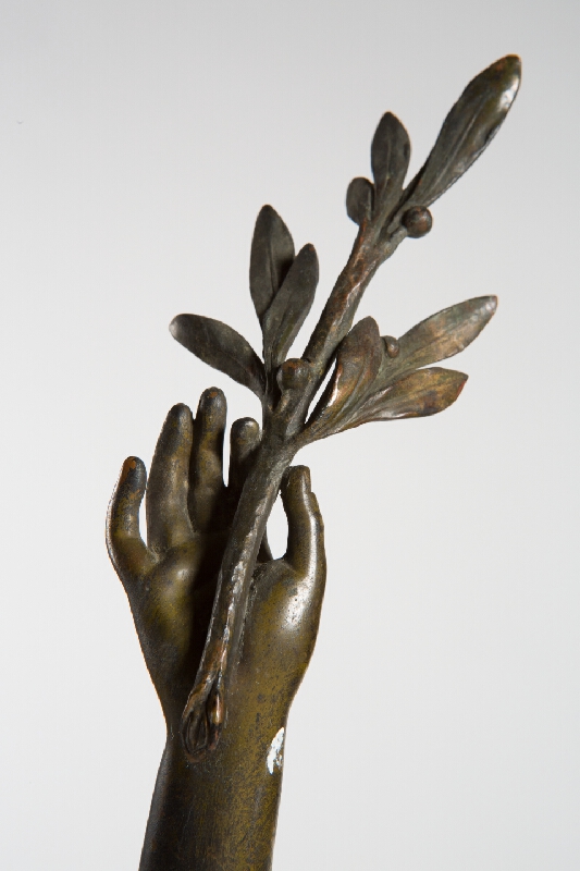 Ruff Besserdich – Žena s ratolesťou 