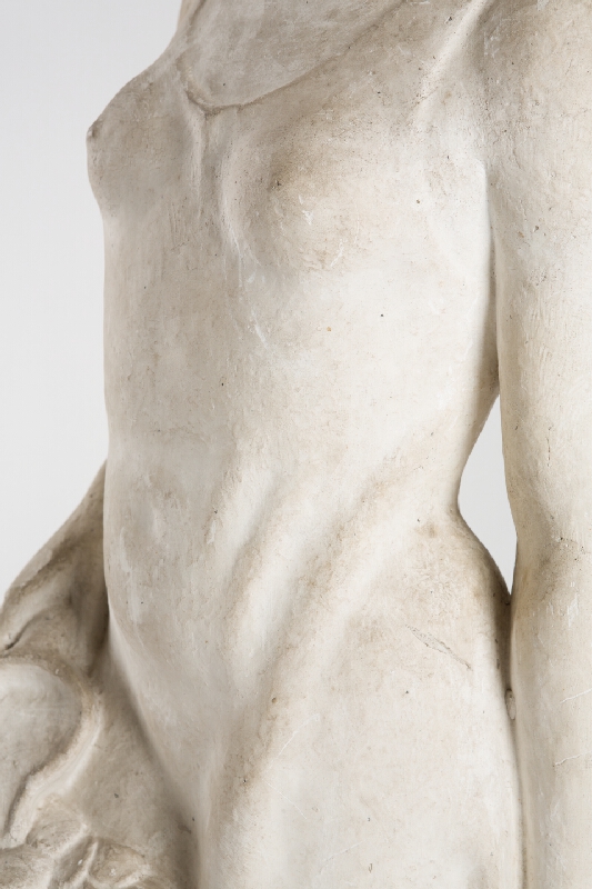 Fraňo Štefunko – Žena polievajúca kvety 