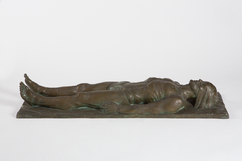 Nemecký sochár z roku 1925 – Ležiaci mužský akt - štúdia k náhrobnému pomníku 