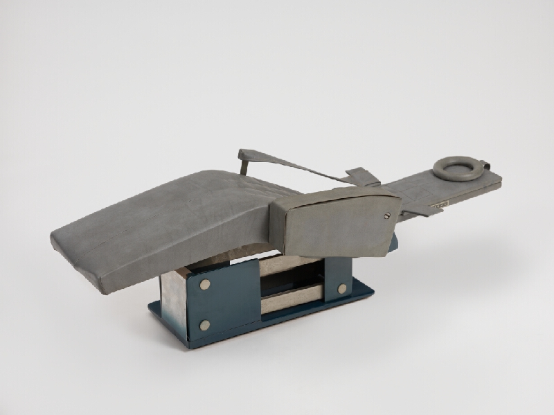 Jarolím Vavro – Stomatologické kreslo ZOK-9 