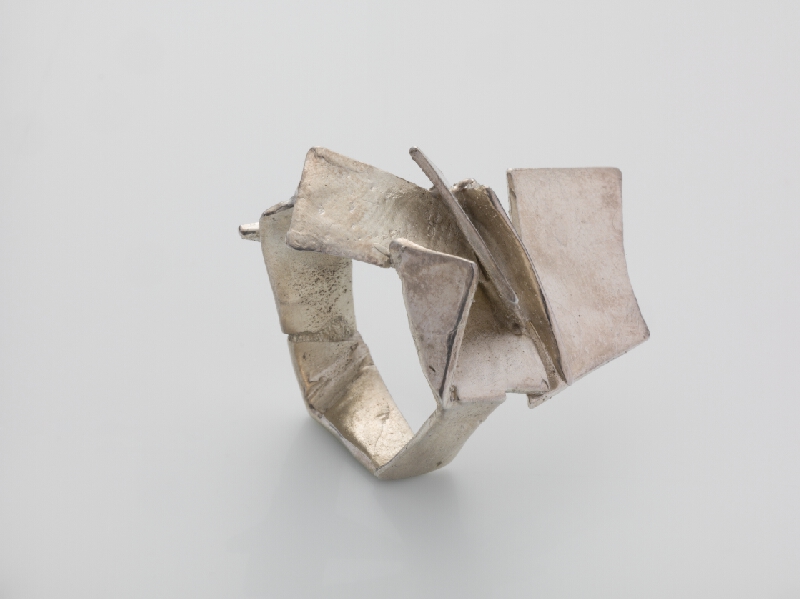 Alena Nováková – Prsteň 