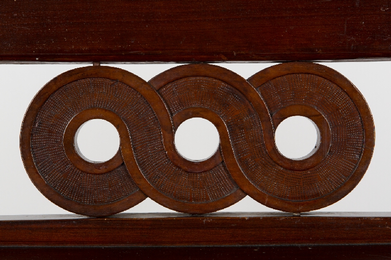 Emil Belluš – Lavica z Okresného úradu, Piešťany 