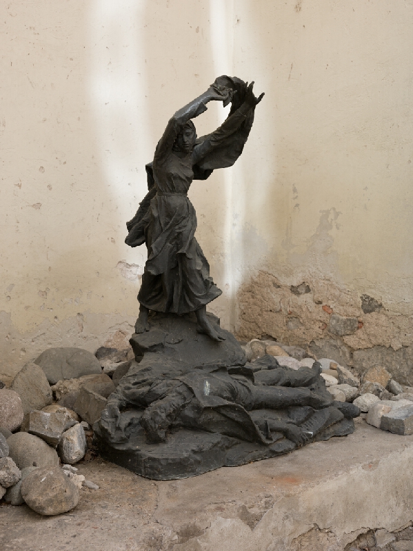 František Gibala – Model pomníka SNP pre Tokajík/Návrat do vyvraždenej obce 