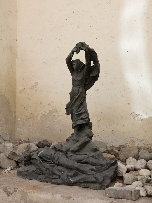 František Gibala – Model pomníka SNP pre Tokajík/Návrat do vyvraždenej obce 