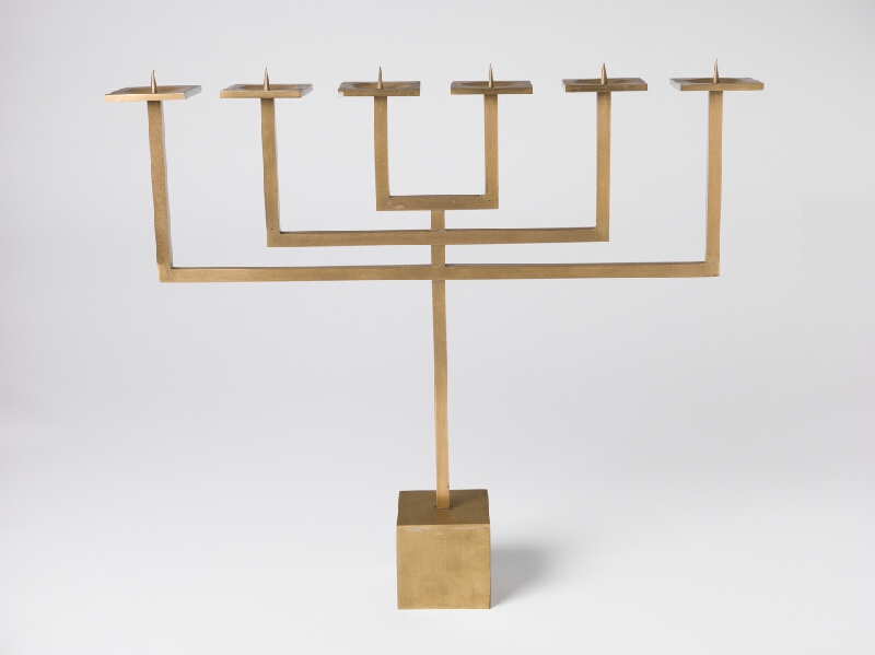 Viktor Holešťák-Holubár – 6-plamenný svietnik 