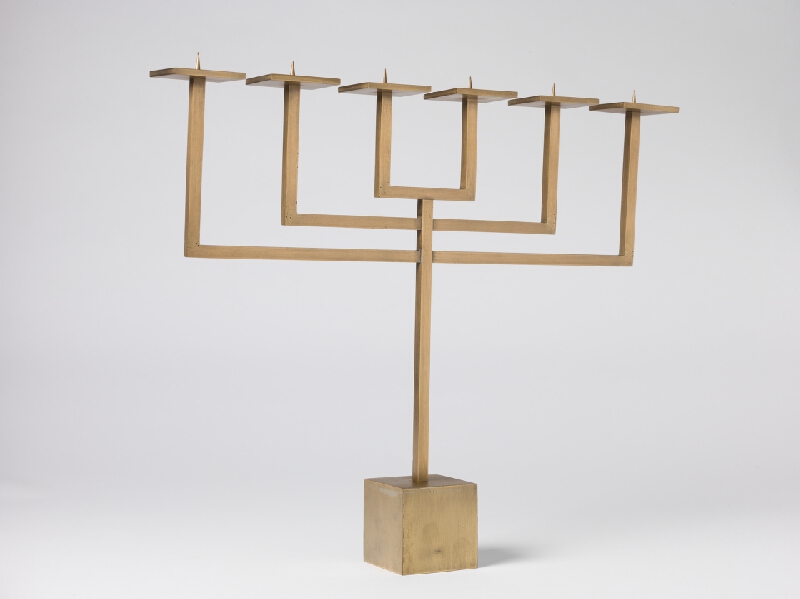 Viktor Holešťák-Holubár – 6-plamenný svietnik 