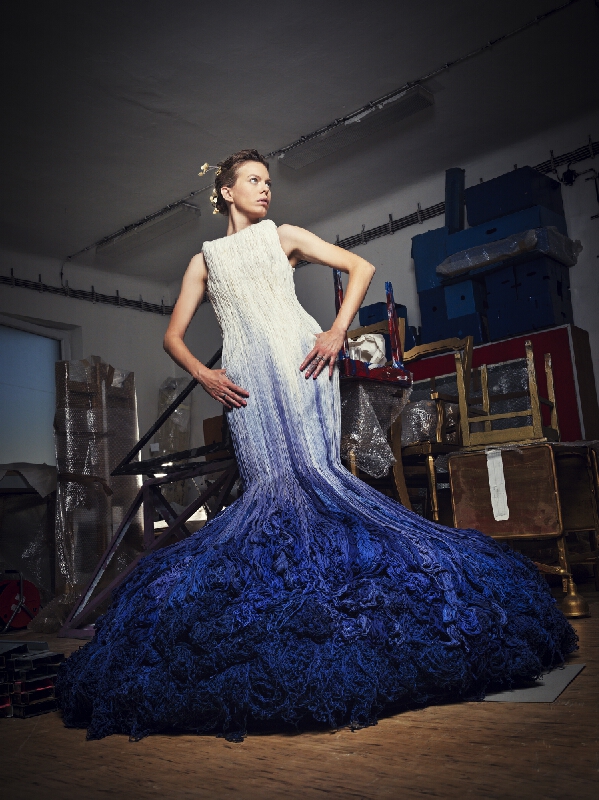 Martin Hrča – Veľká večerná róba, 2012, Slovenská národná galéria