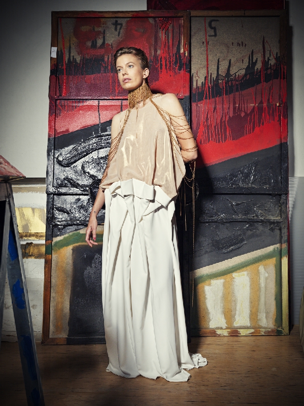 Andrea Chrastinová Pojezdálová, Mariana Berecová – Večerné šaty 